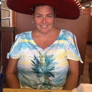 Meet your Posher, Liz